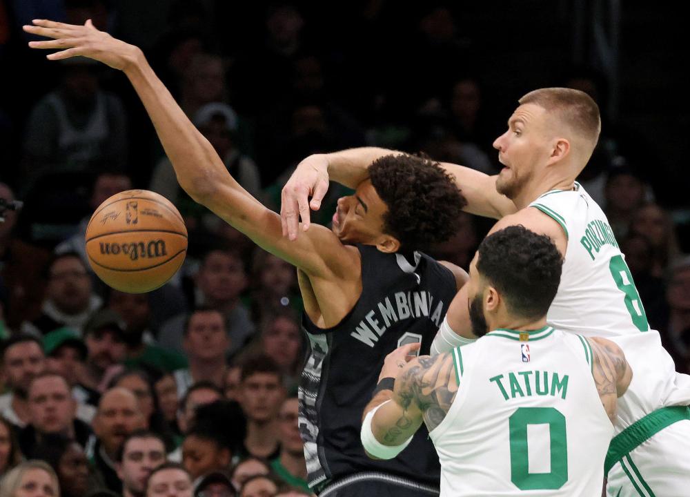 位幕后人物 位幕后人物