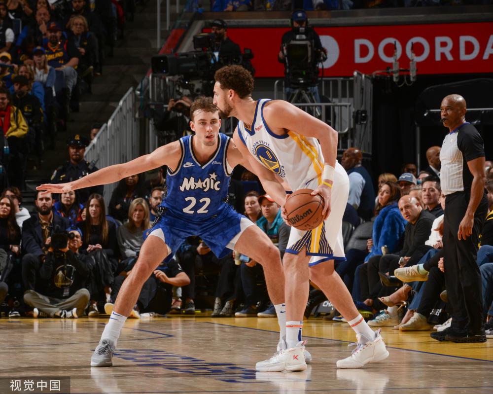 挥了他们的 挥了他们的